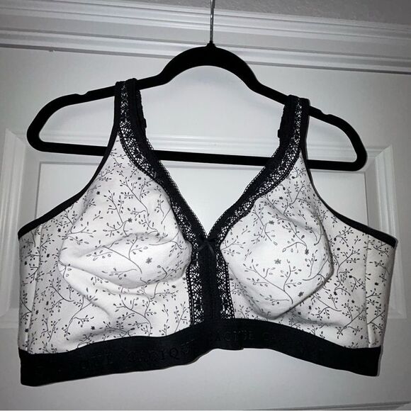Cacique Lace Wireless Bra - Picture 1 of 7
